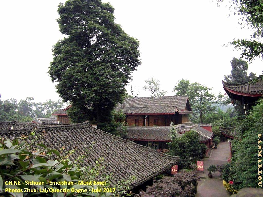 Emeishan 025.JPG